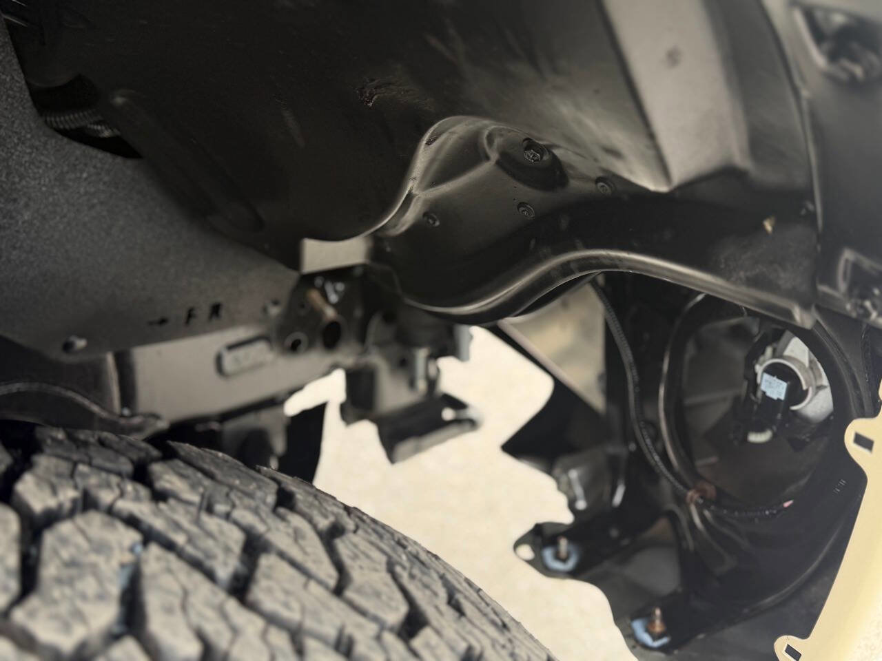 Used 2017 Toyota Tundra Limited w/ Limited Premium Package AWD/4WD image 38