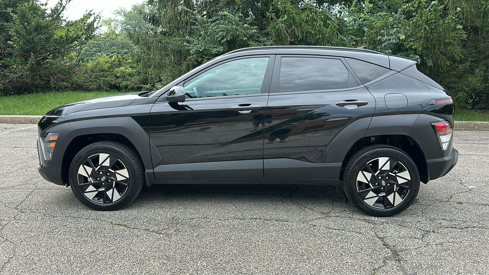 Used 2024 Hyundai Kona SEL AWD/4WD image 26