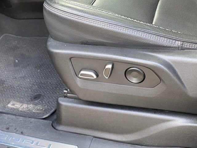 Used 2023 GMC Yukon Denali image 27