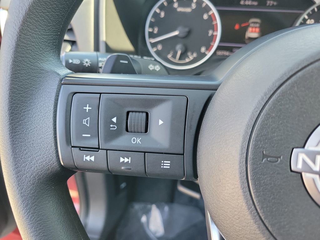 Certified 2024 Nissan Rogue S image 26