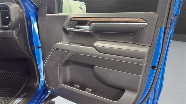 Used 2024 Chevrolet Silverado 1500 LT w/ Leather Package image 33