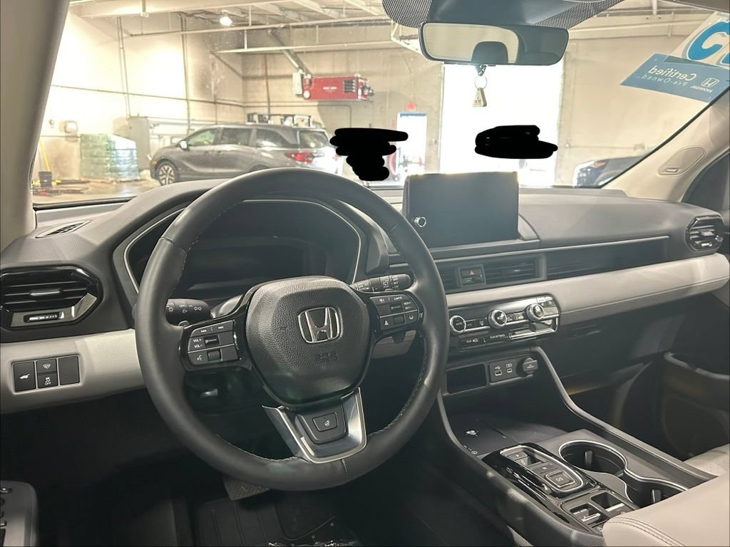 Certified 2025 Honda Pilot Elite image 15