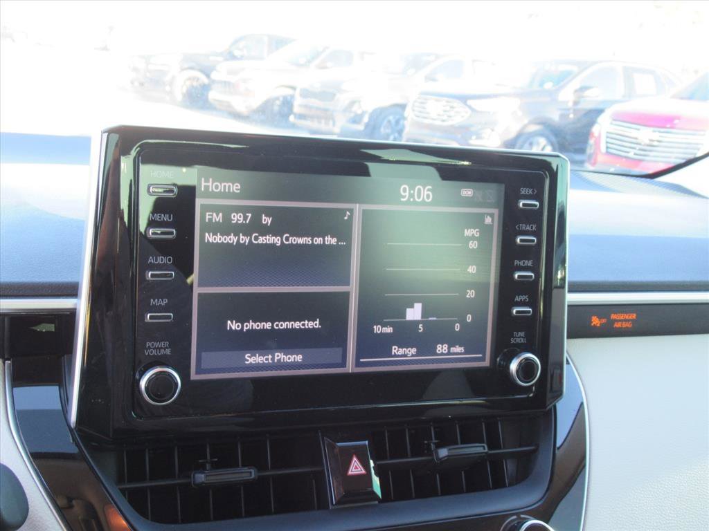 Used 2020 Toyota Corolla LE image 22