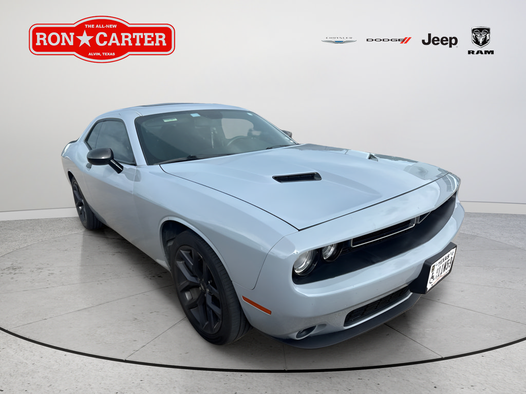 Used 2020 Dodge Challenger SXT w/ Blacktop Package RWD image 1