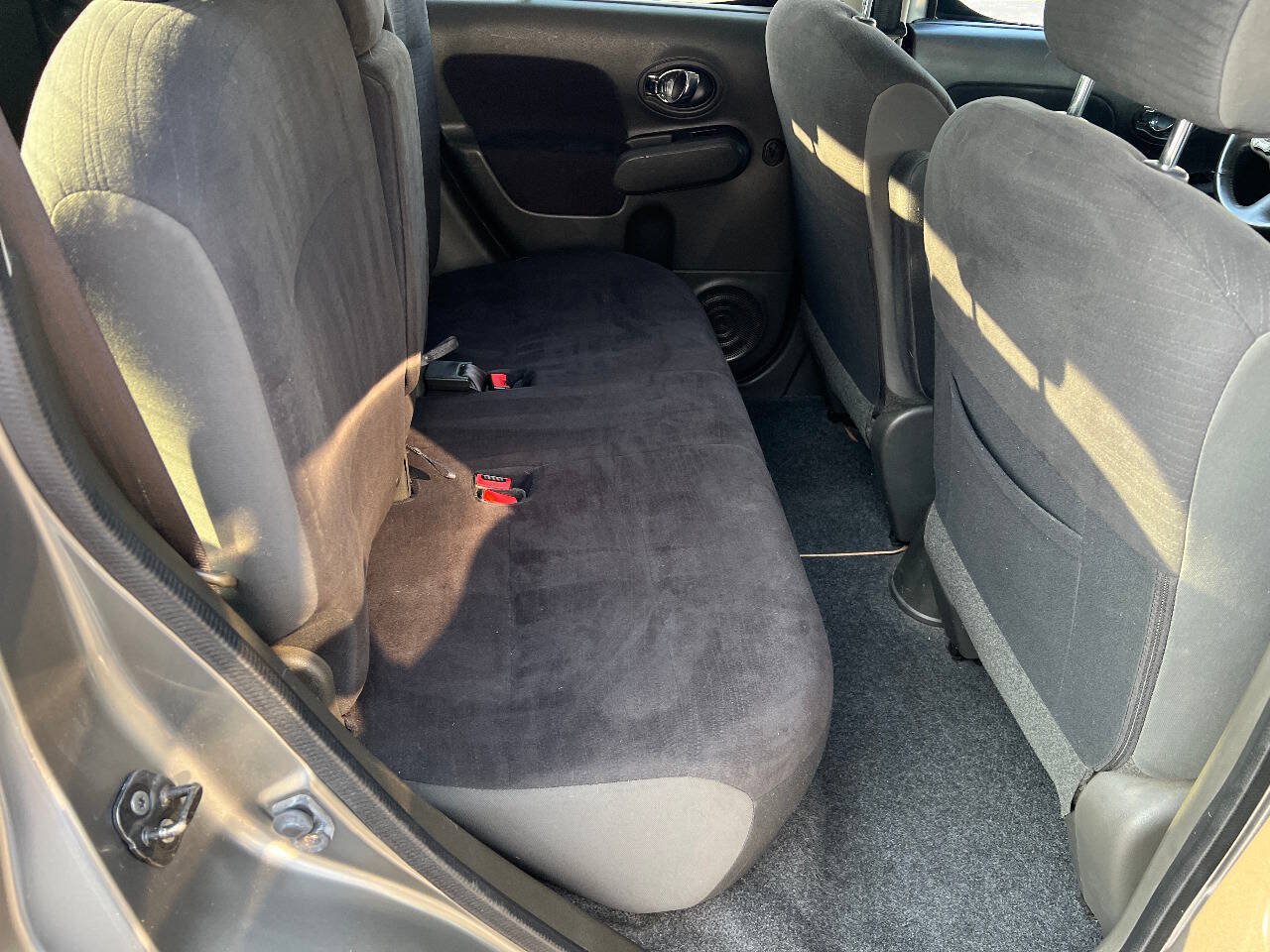 Used 2012 Nissan Cube 1.8 S w/ Interior Designer Pkg FWD image 23