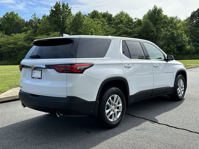 Used 2023 Chevrolet Traverse LS FWD image 8