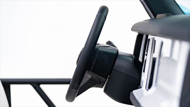 Used 2025 Ford Bronco RETRO image 35