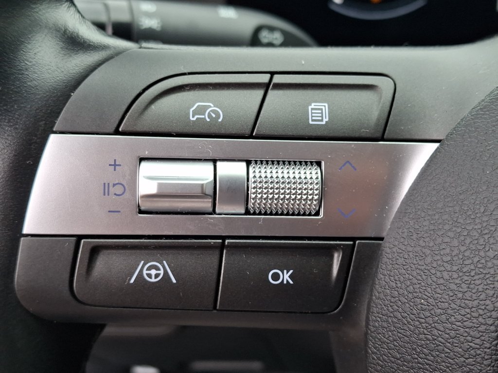 Used 2024 Hyundai Kona SEL AWD/4WD image 21