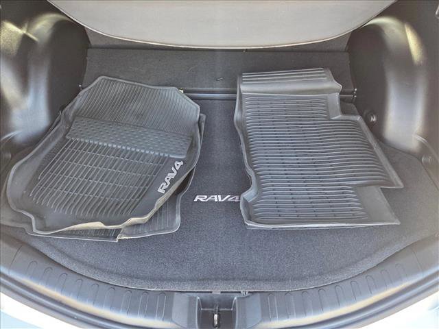 Certified 2016 Toyota RAV4 XLE image 6