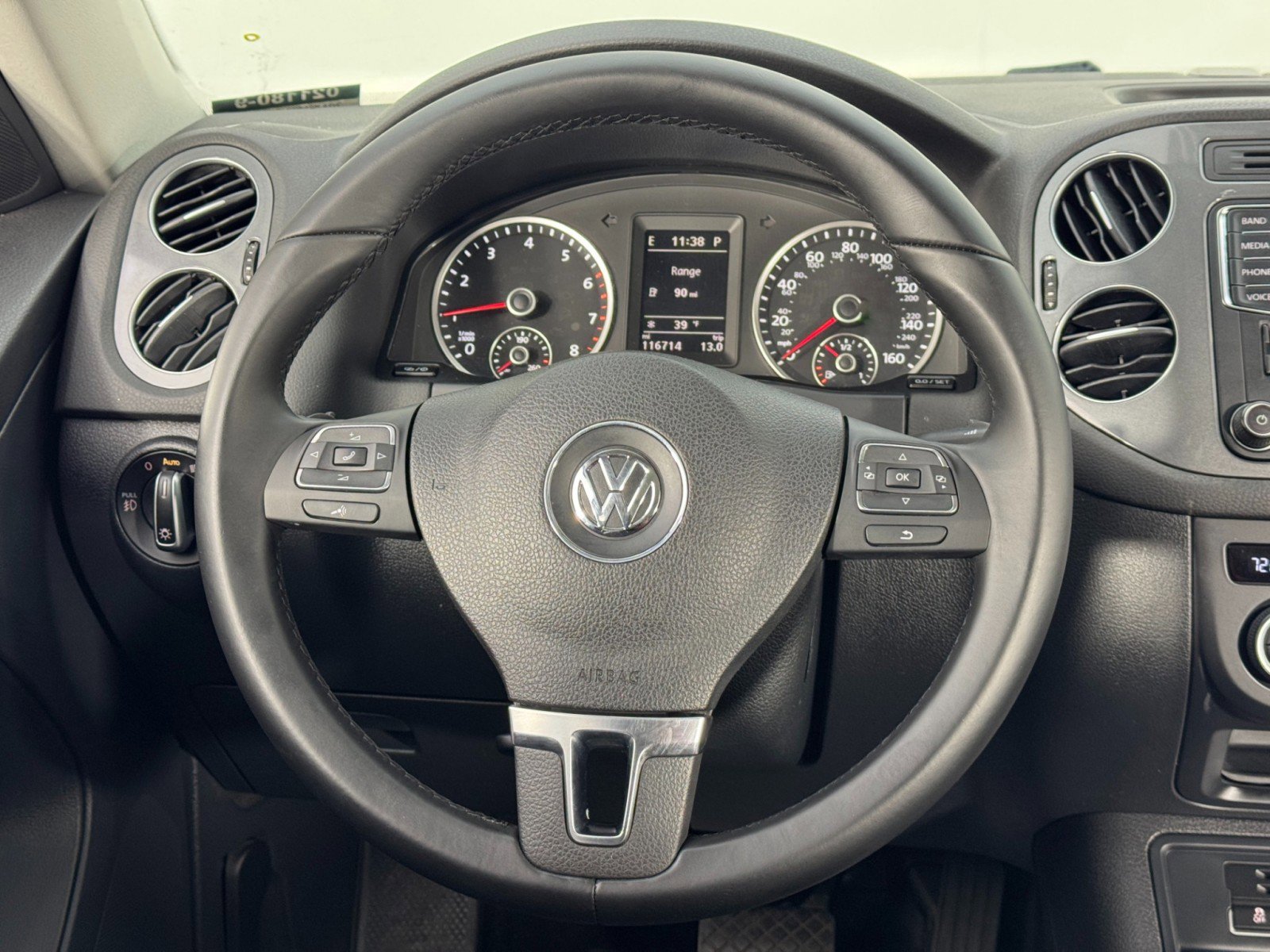 Used 2017 Volkswagen Tiguan Sport image 20