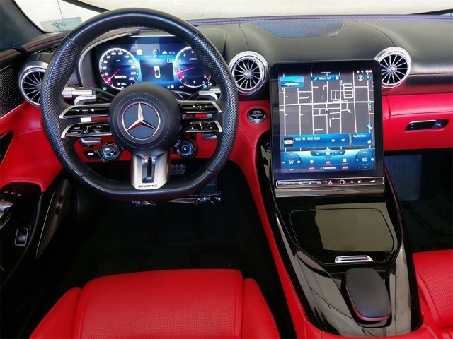 Used 2022 Mercedes-Benz SL 63 AMG 4MATIC w/ Driver Assistance Package image 16