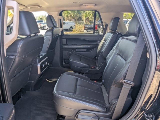 Used 2024 Ford Expedition XLT image 16