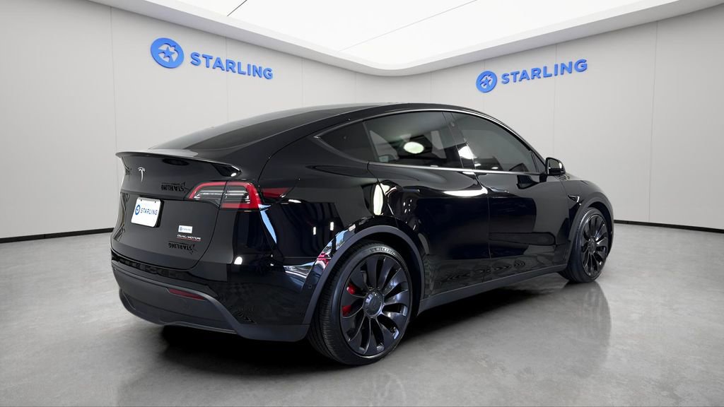 Used 2022 Tesla Model Y Performance image 9