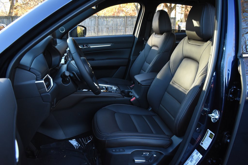 New 2025 MAZDA CX-5 Signature image 16