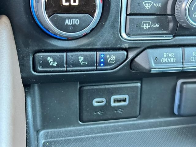 Used 2024 Chevrolet Tahoe High Country AWD/4WD image 24