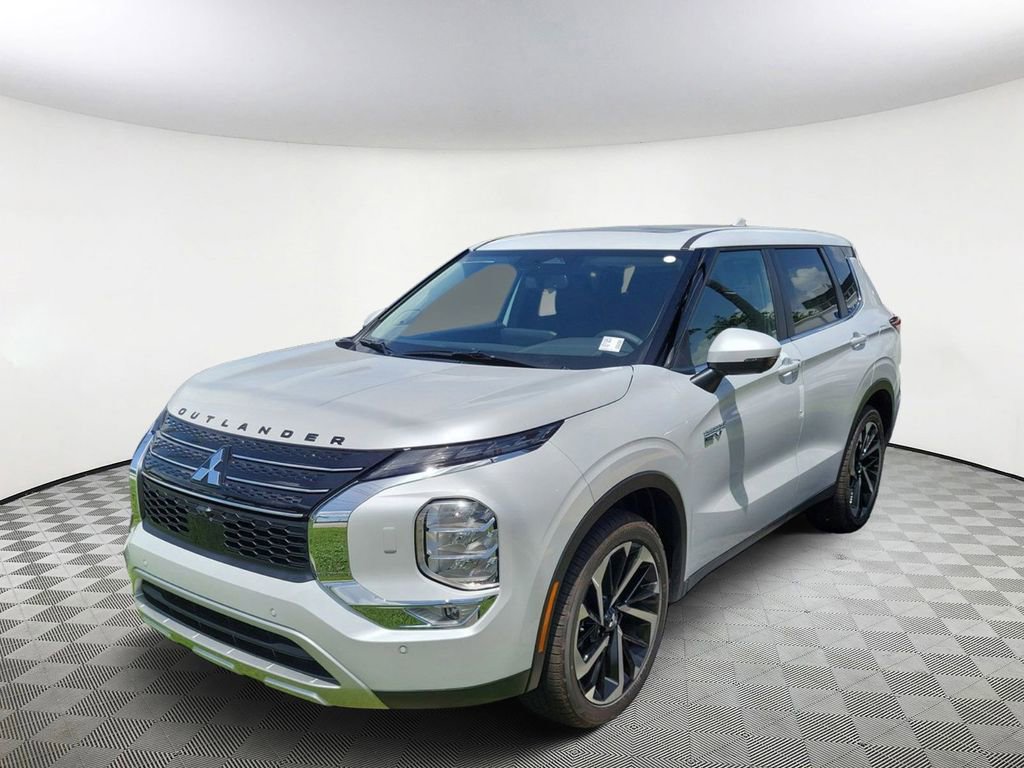 New 2025 Mitsubishi Outlander SE image 2