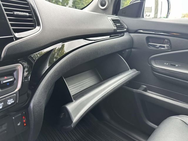 Certified 2020 Honda Pilot Touring image 18