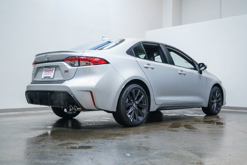Certified 2026 Toyota Corolla SE FWD image 9