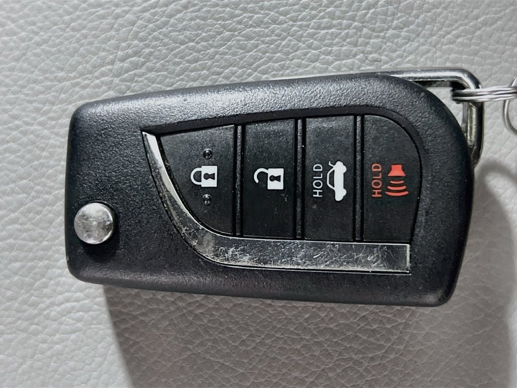Used 2024 Toyota Camry SE FWD image 32