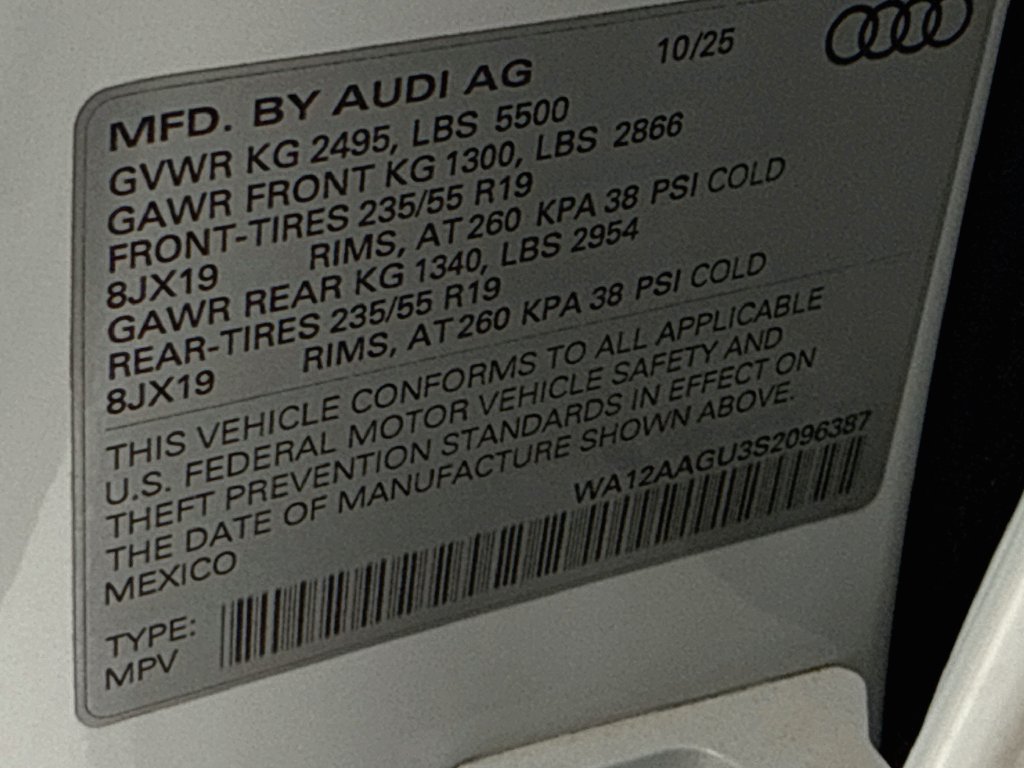 Used 2025 Audi Q5 Premium Plus w/ Premium Plus AWD/4WD image 34