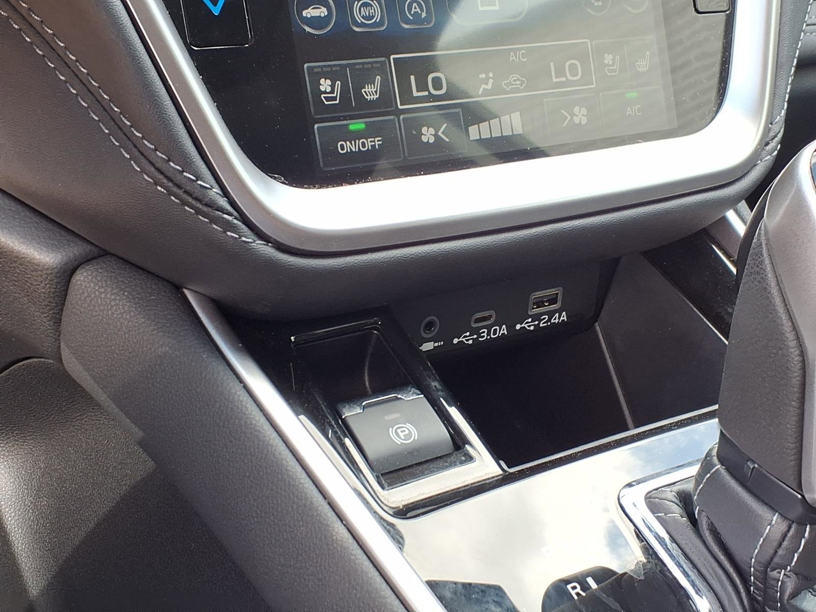 Used 2024 Subaru Outback Touring XT image 8