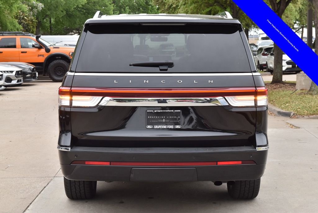 Used 2024 Lincoln Navigator L 4WD image 11