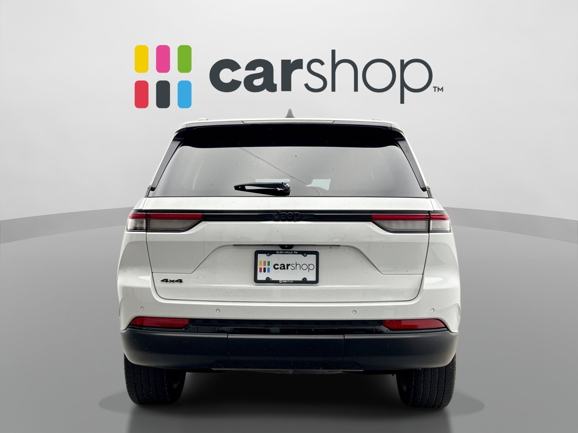 Used 2023 Jeep Grand Cherokee Altitude AWD/4WD image 4
