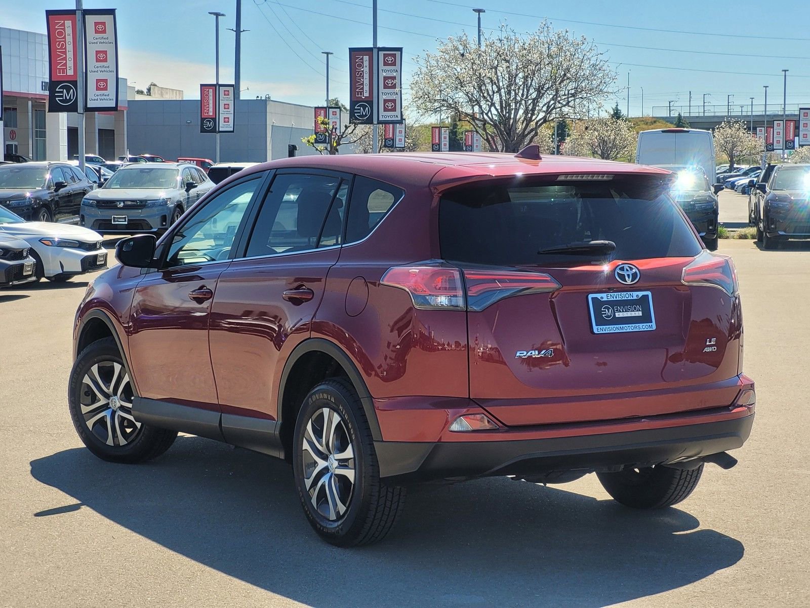 Used 2018 Toyota RAV4 LE w/ All Weather Liner Package AWD/4WD image 6