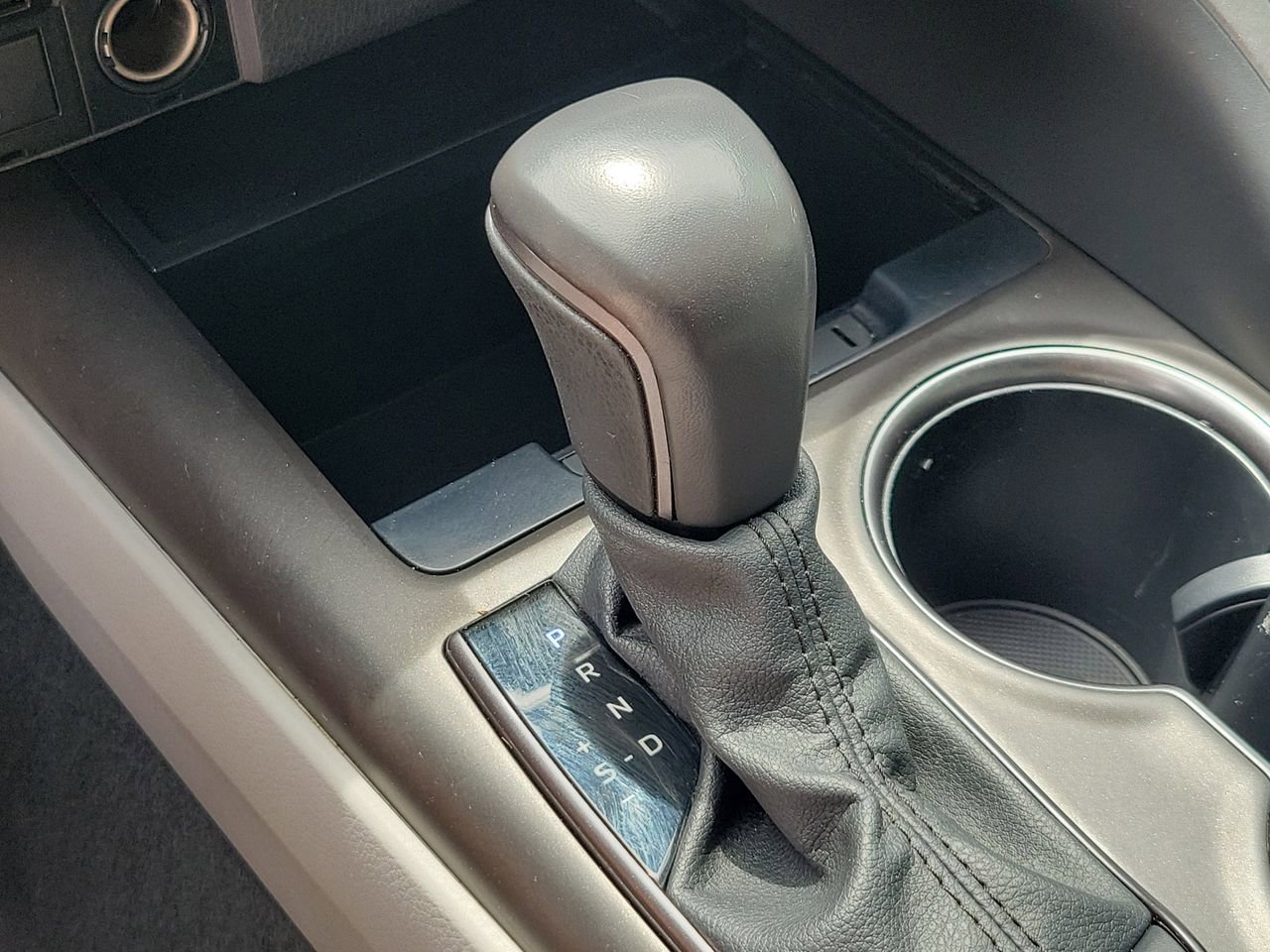 Used 2021 Toyota Camry SE image 27