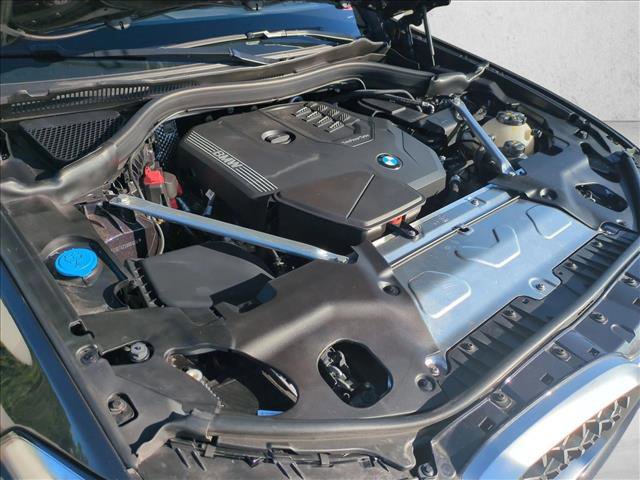 Certified 2025 BMW X4 xDrive30i w/ Premium Package image 24
