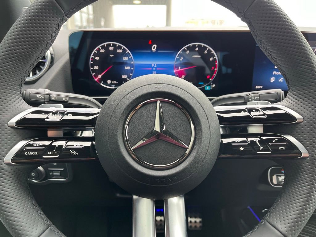 Certified 2025 Mercedes-Benz GLA 250 4MATIC image 18