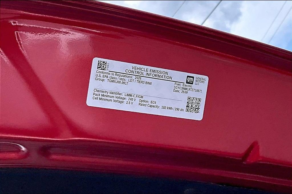 Certified 2026 Cadillac Vistiq Sport w/ LPO, Floor Liner Package AWD/4WD image 32