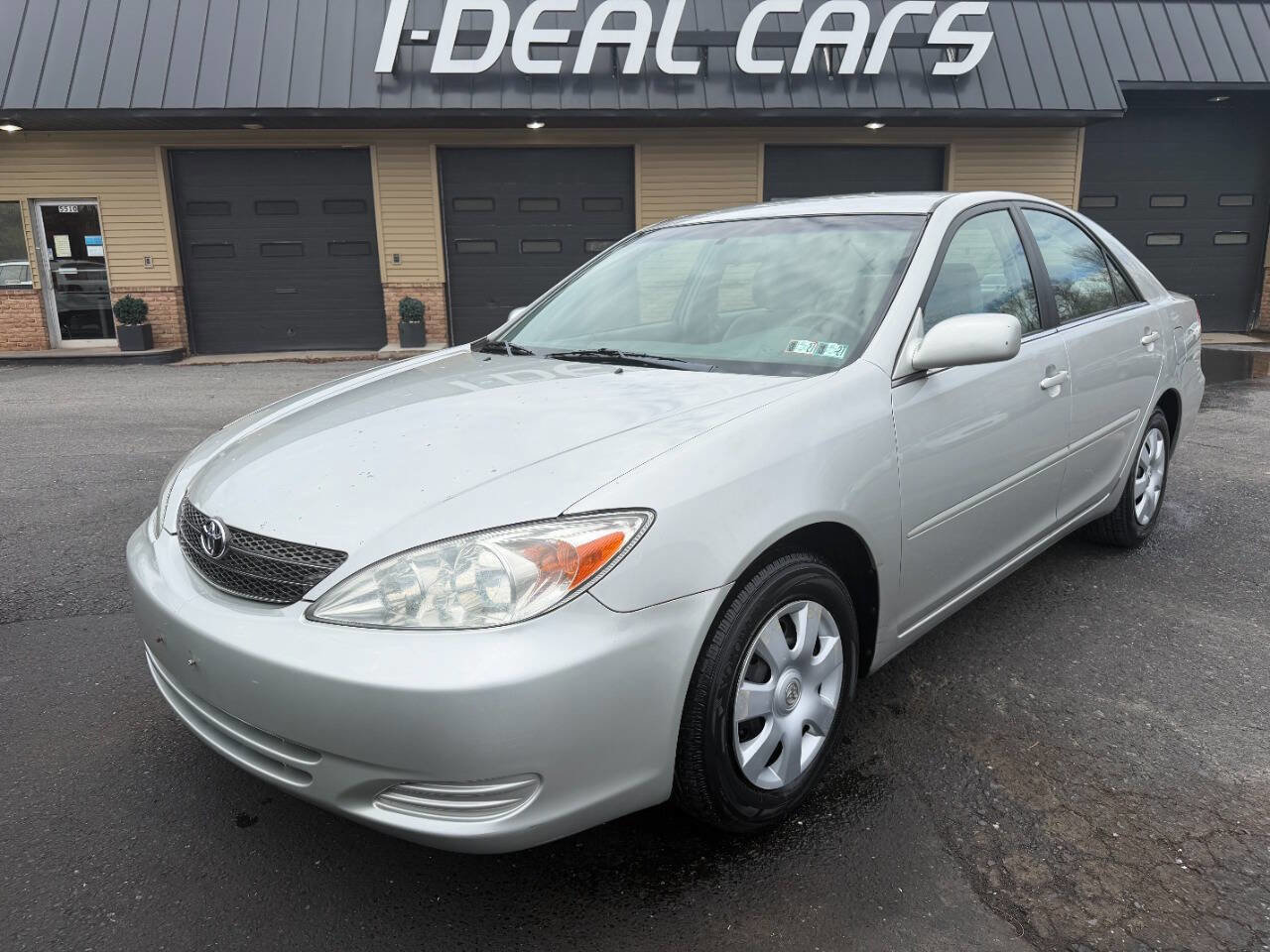 Used 2002 Toyota Camry LE FWD image 46