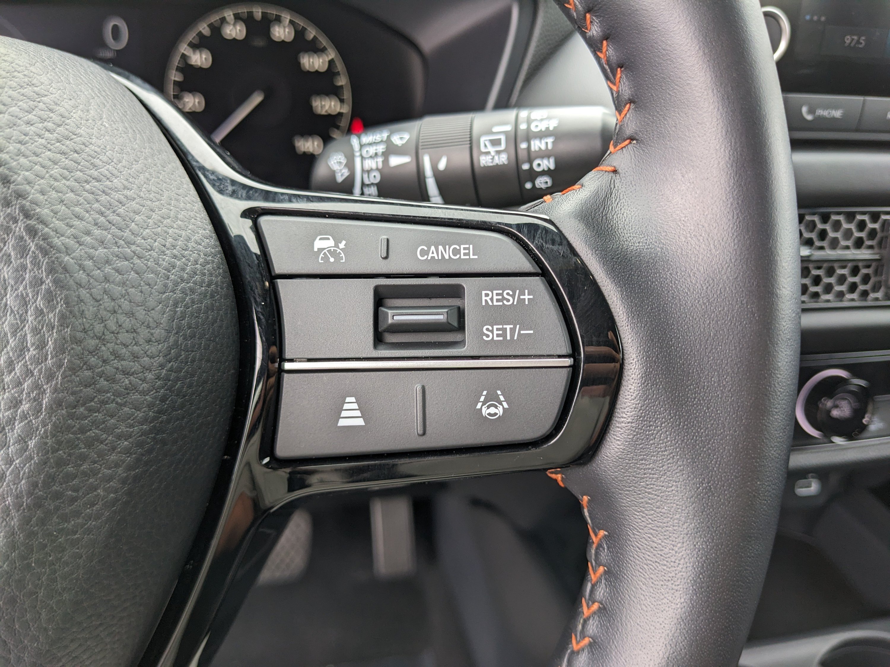 Used 2025 Honda HR-V Sport image 38