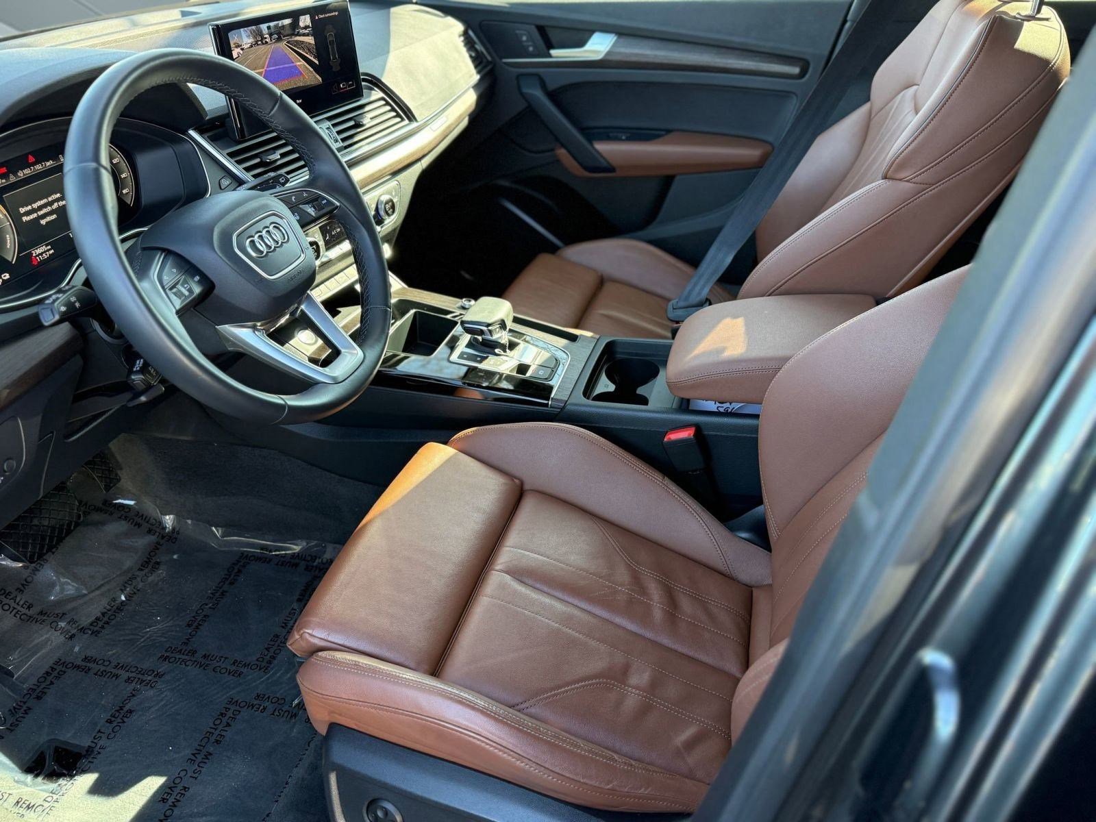 Used 2023 Audi Q5 e Premium w/ Convenience Package image 5