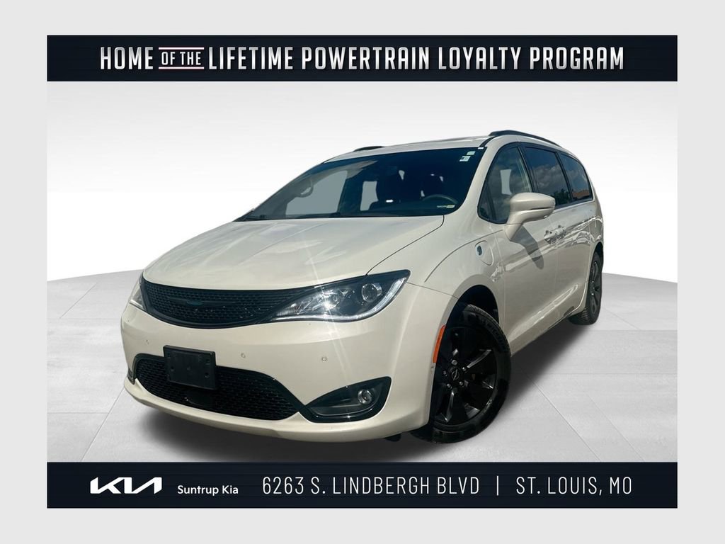 Used 2020 Chrysler Pacifica Limited w/ Advanced Safetytec Group