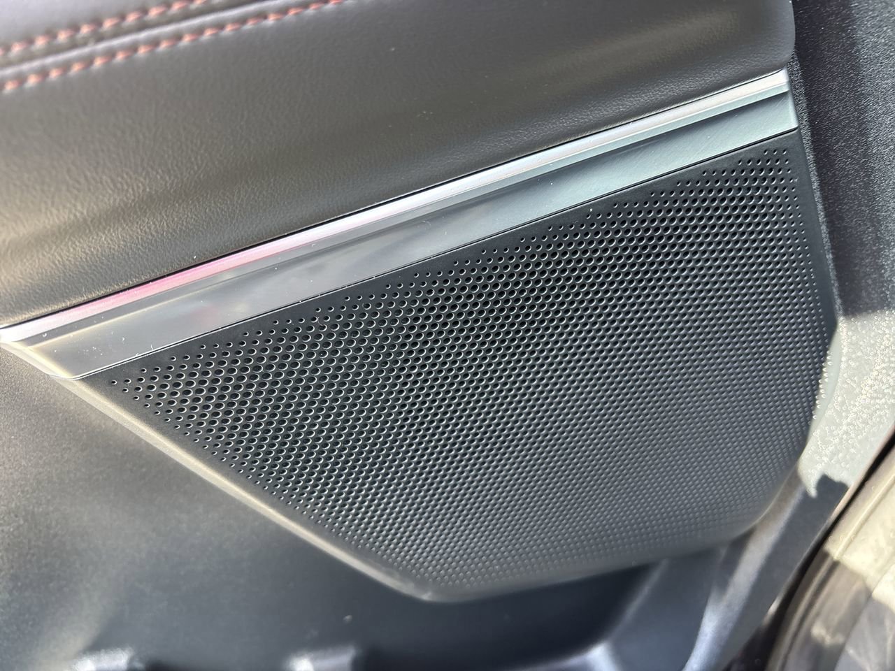 Certified 2025 Ford Expedition Active AWD/4WD image 19