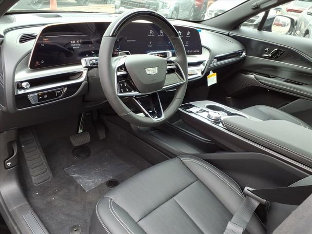New 2026 Cadillac Lyriq Sport w/ LPO, Floor Liner Package AWD/4WD image 3