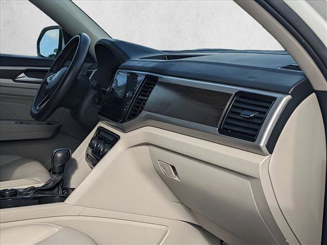 Used 2022 Volkswagen Atlas SE w/ Black Wheel Package image 22