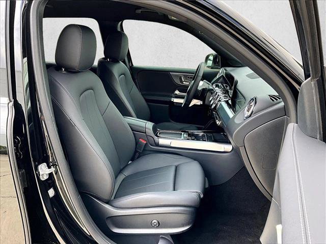 Used 2025 Mercedes-Benz GLB 250 image 9