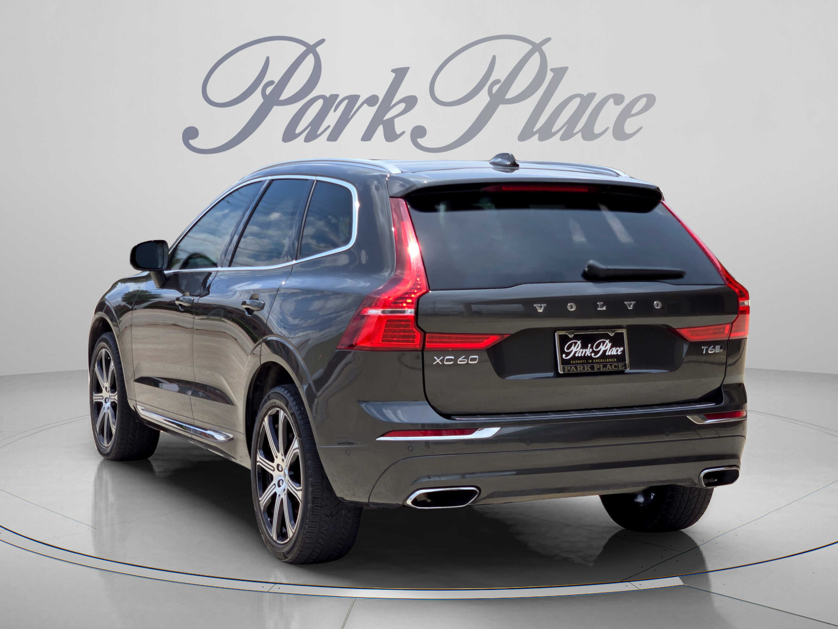 Used 2019 Volvo XC60 T6 Inscription w/ Protection Package Premier AWD/4WD image 3