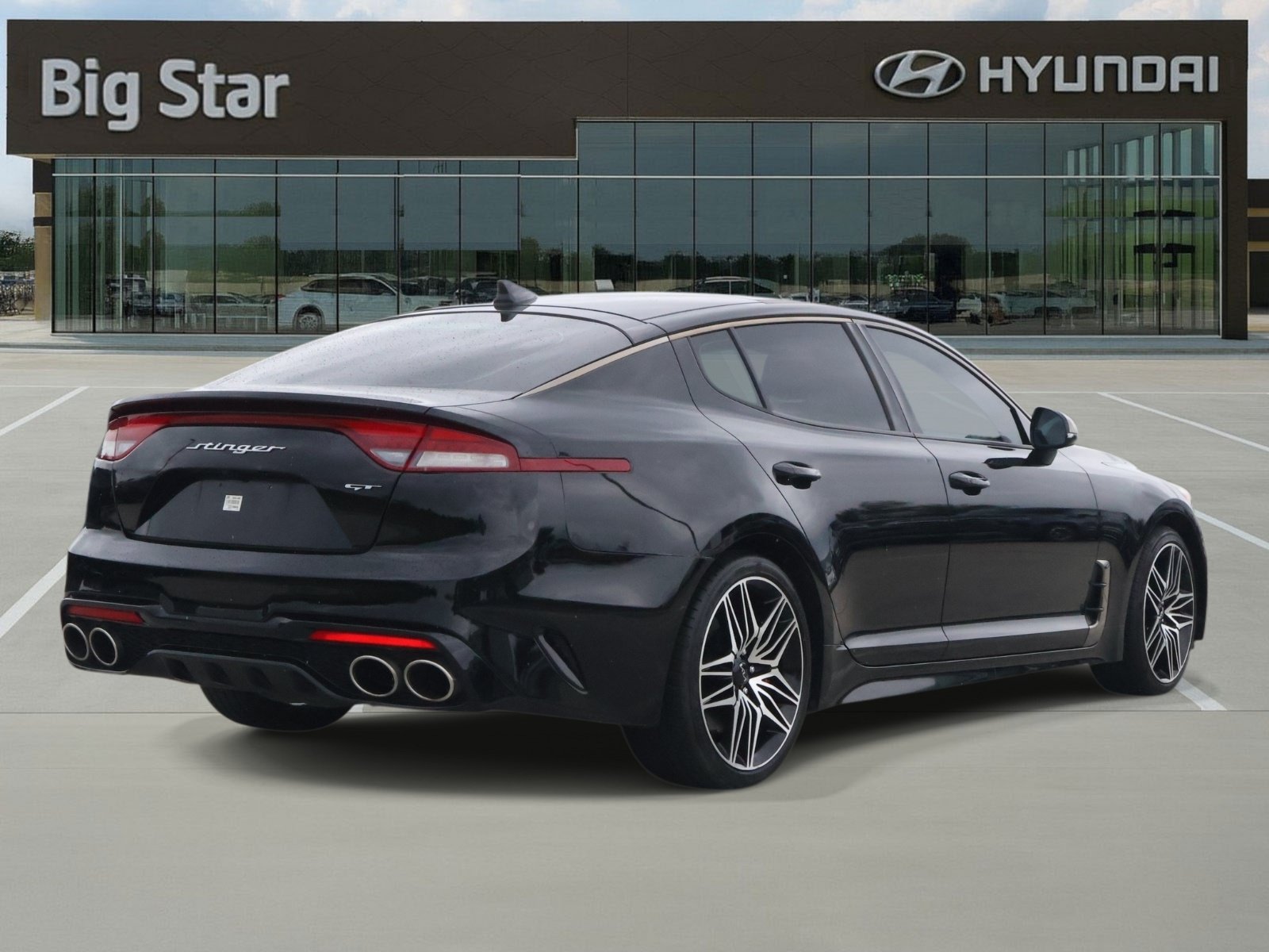 Used 2022 Kia Stinger GT1 RWD image 4