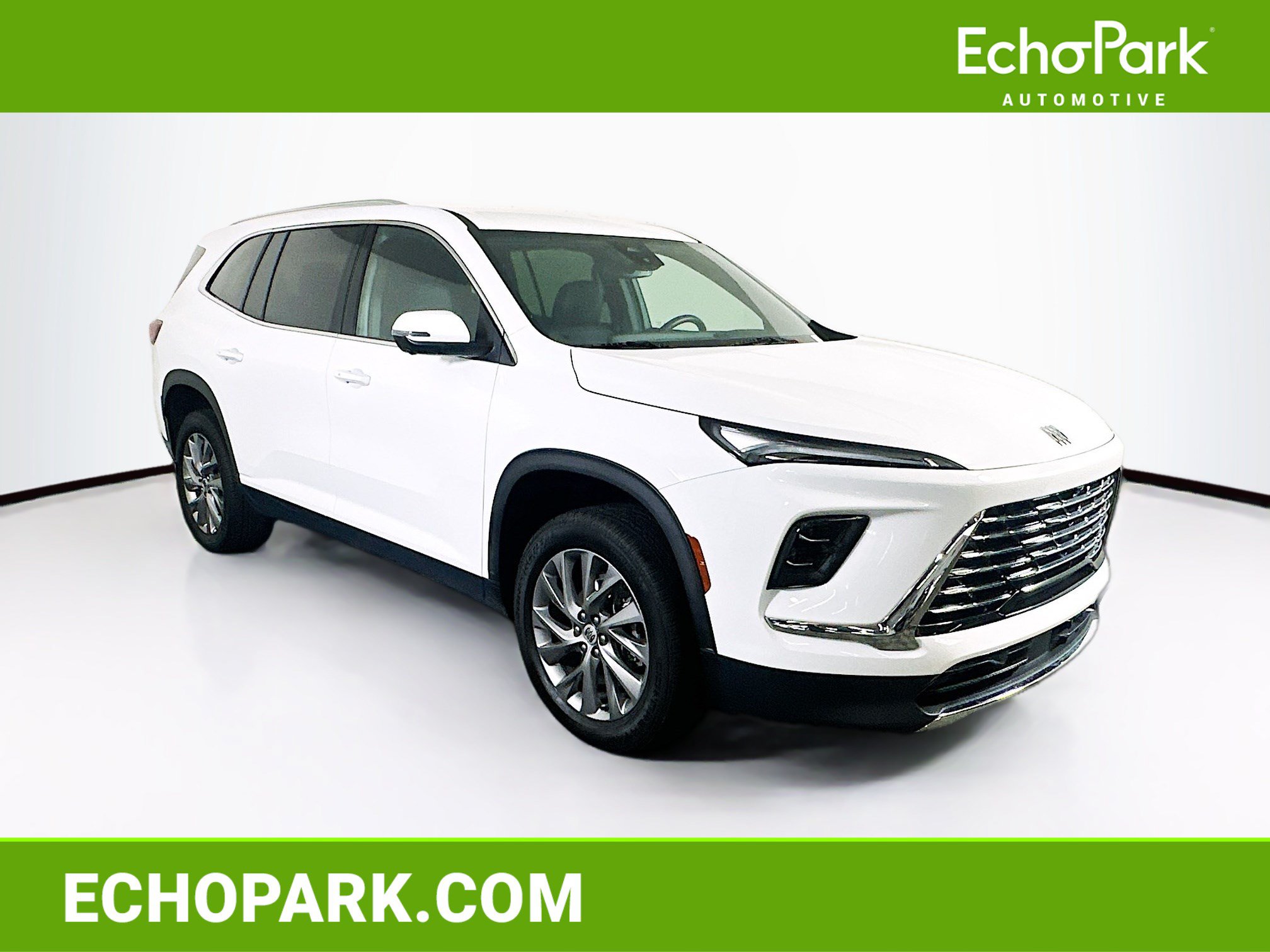 Used 2025 Buick Enclave Preferred FWD image 1