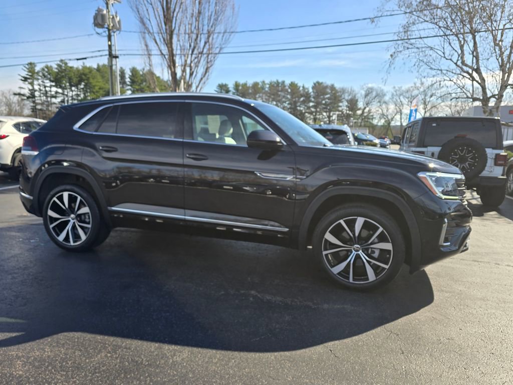 Used 2024 Volkswagen Atlas Cross Sport SEL Premium R-Line image 8