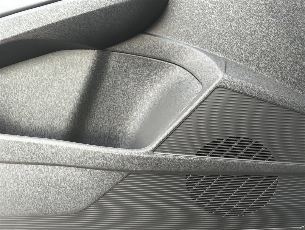 New 2026 Volkswagen Taos S image 30