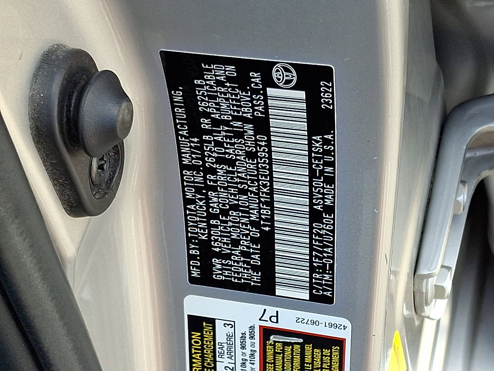 Used 2014 Toyota Camry SE FWD image 25