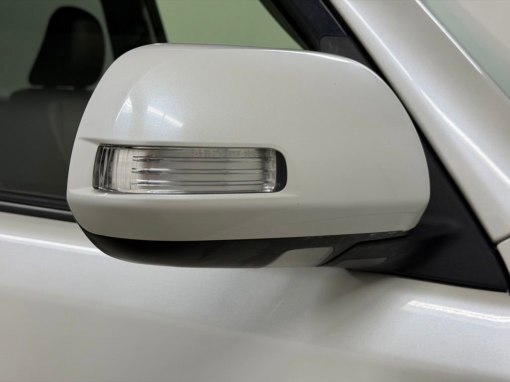 Used 2013 Toyota 4Runner Limited image 15