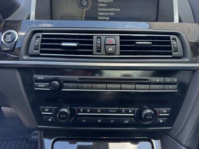 Used 2013 BMW 640i Coupe image 23