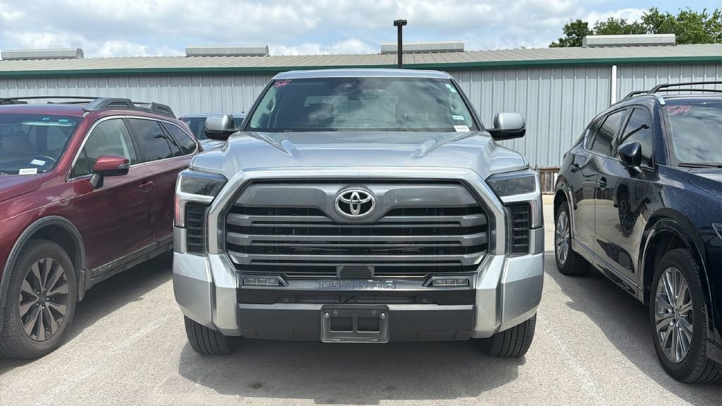 Used 2023 Toyota Tundra Limited w/ Power Package AWD/4WD image 2