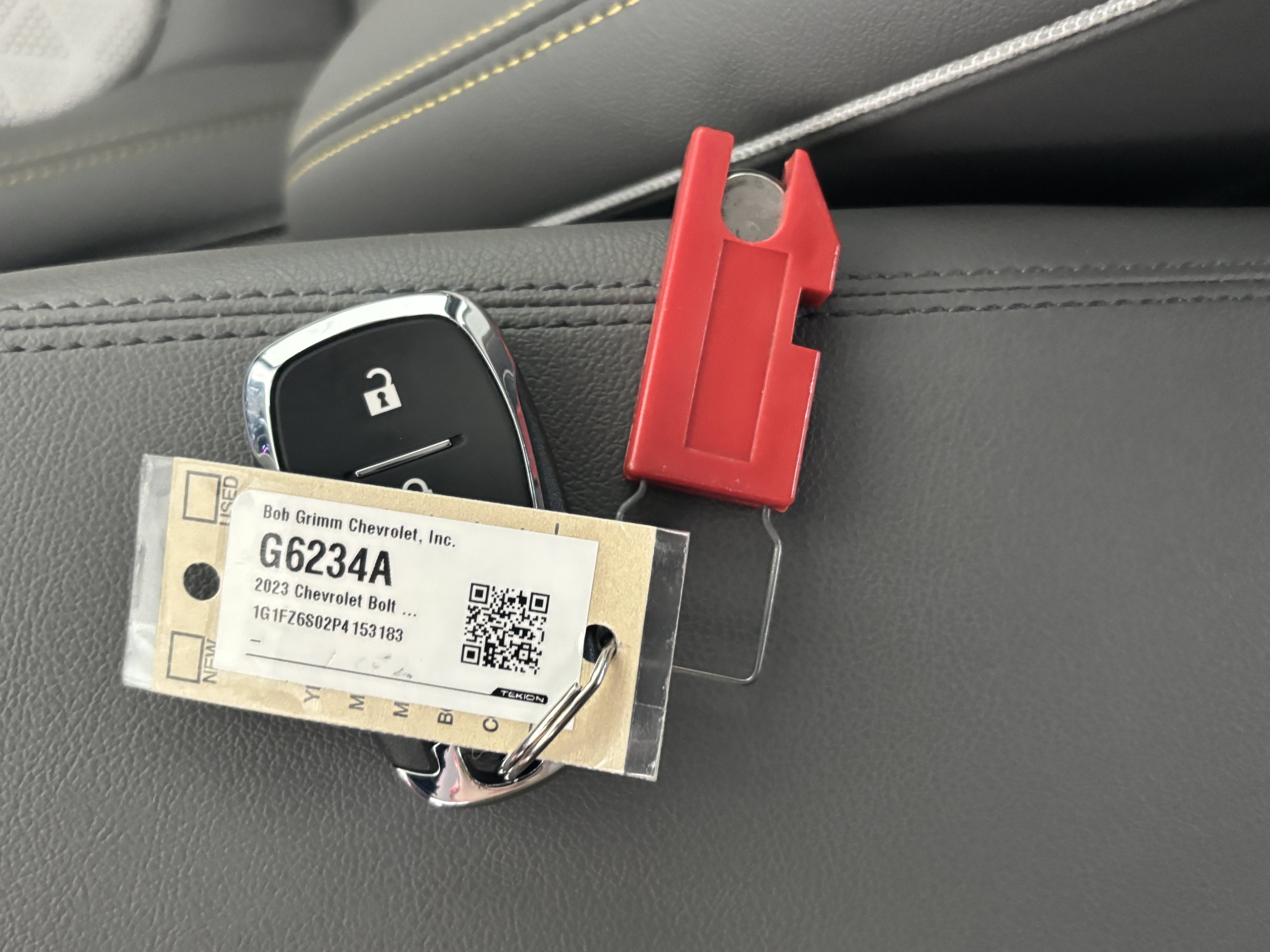 Used 2023 Chevrolet Bolt EUV Premier FWD image 4